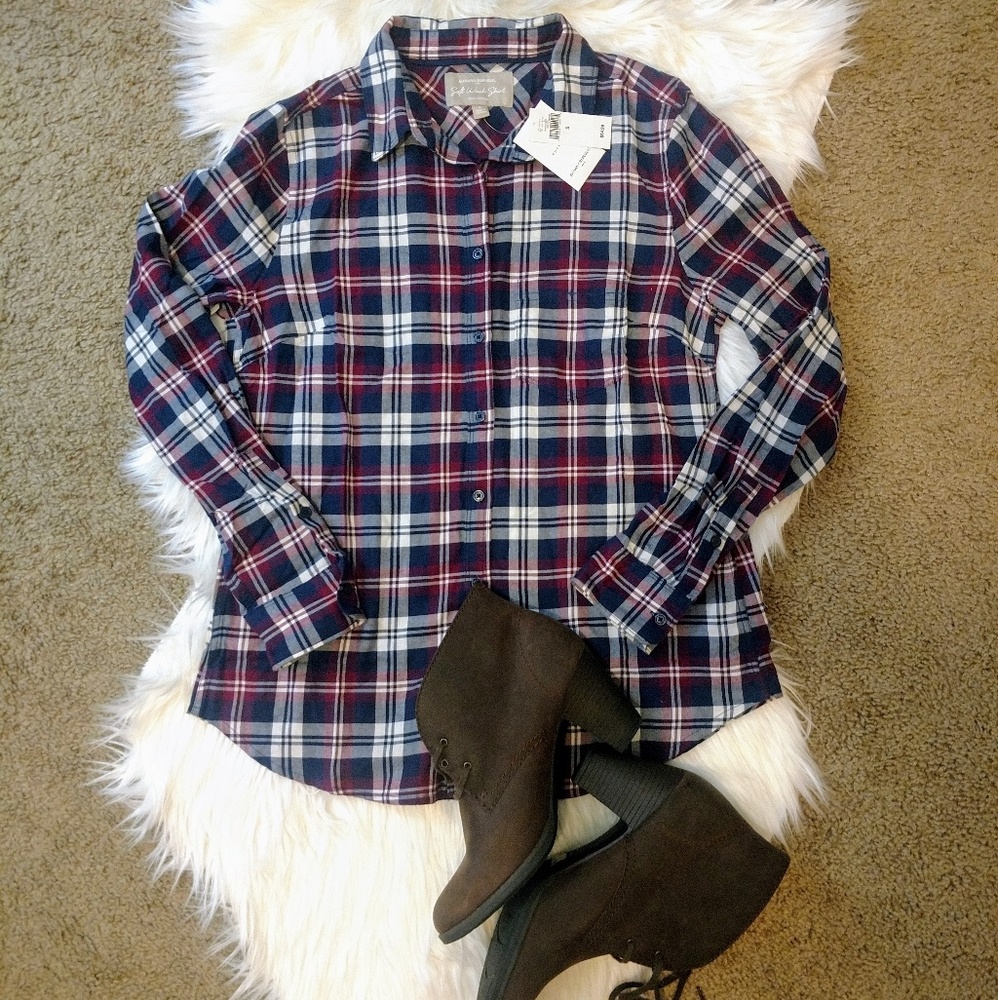 🌿3 for $15 NWT Banana Republic soft button up